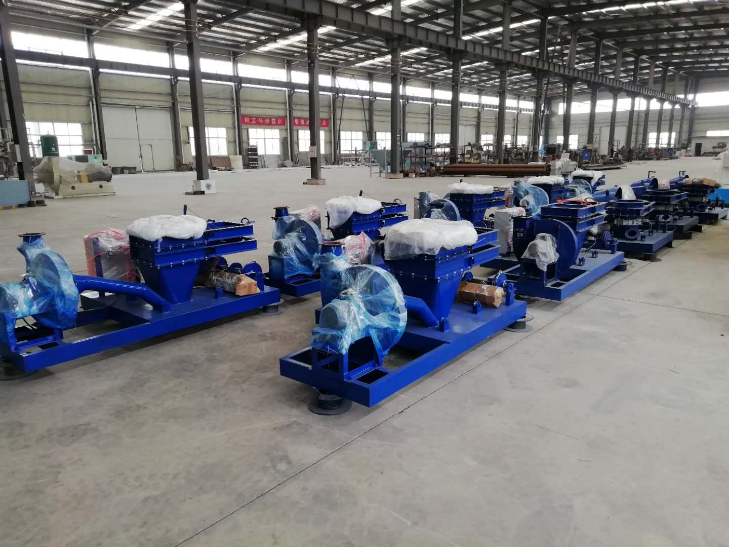 散裝(zhuang)機待發(fā)貨區 第(dì)1張