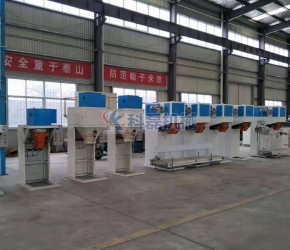 包裝機(jī)成品待發貨(huo)